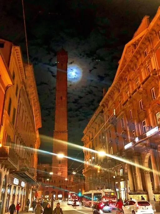 Mille'S Appartament City Center Bologna 0*,